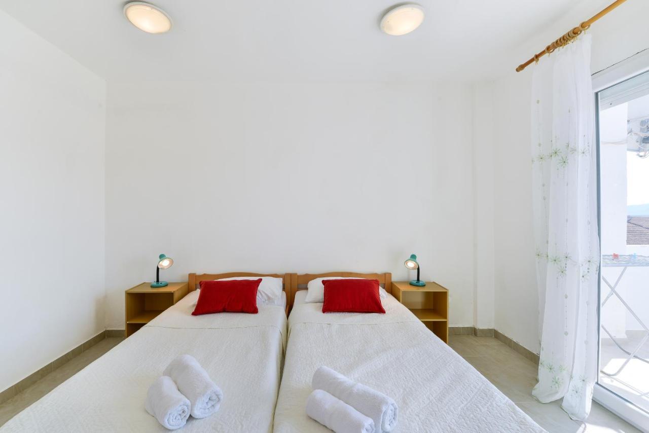 Apartments Citrus トゥラニ エクステリア 写真
