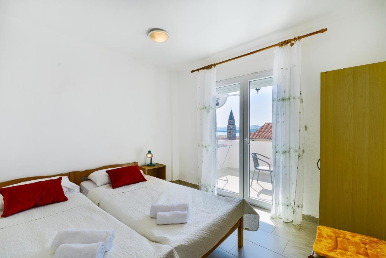 Apartments Citrus トゥラニ エクステリア 写真