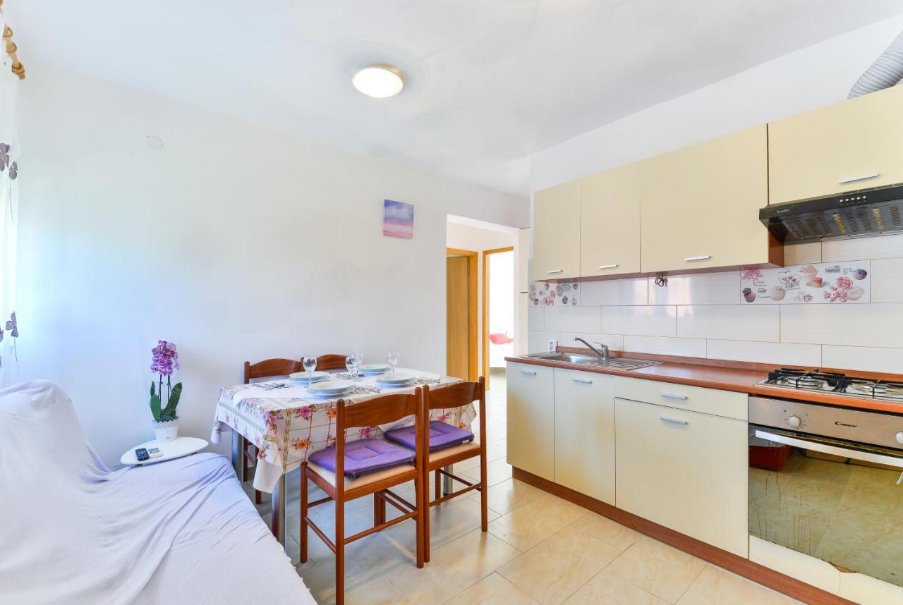 Apartments Citrus トゥラニ エクステリア 写真