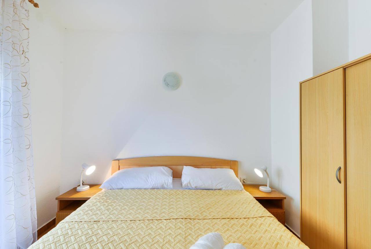 Apartments Citrus トゥラニ エクステリア 写真