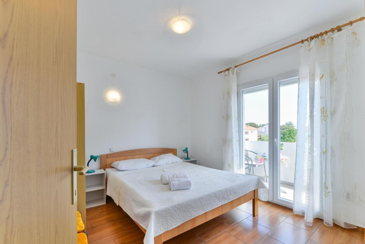 Apartments Citrus トゥラニ エクステリア 写真