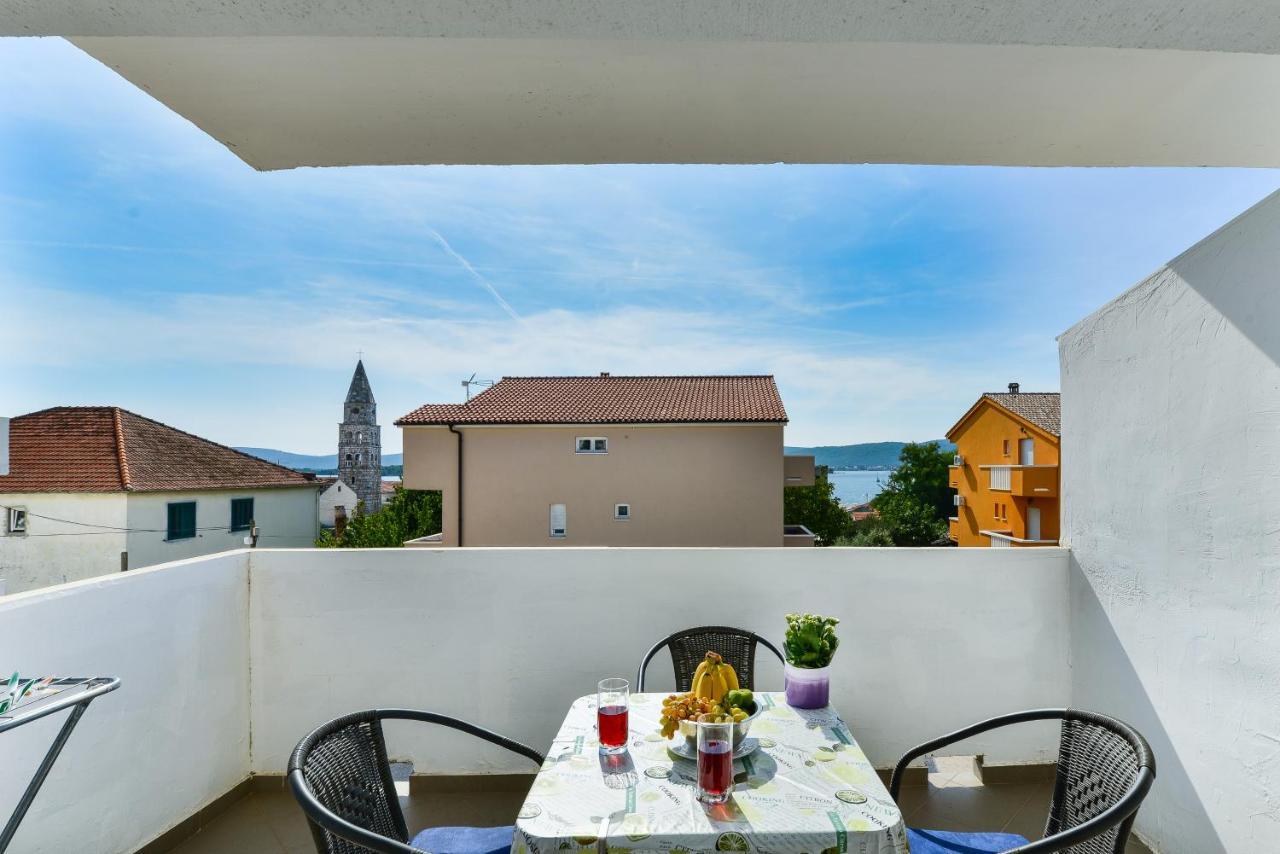 Apartments Citrus トゥラニ エクステリア 写真